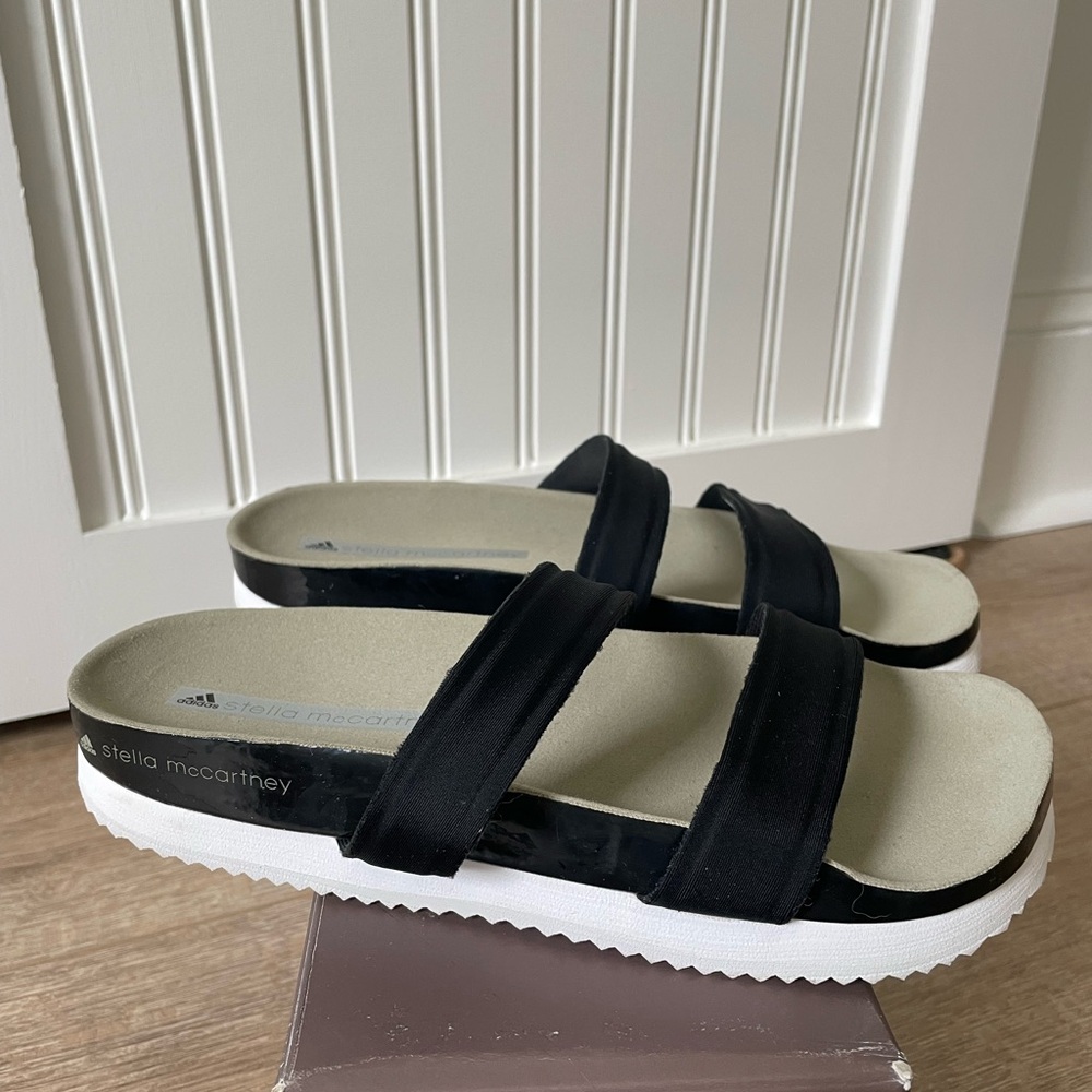 Adidas by Stella McCartney slide sandal, like new!